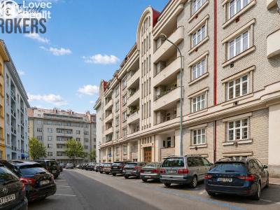 Продаж квартири 2+1 Praha, Ambrožova č. 3