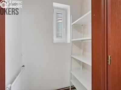 Продаж квартири 2+1 Praha, Ambrožova č. 15