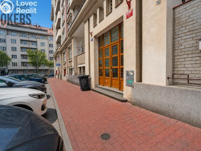 Продаж квартири 2+1 Praha, Ambrožova č. 24