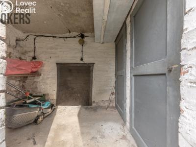 Sale hut Chyňava č. 16