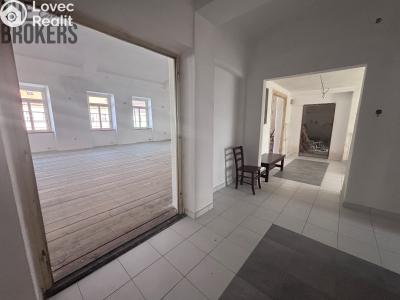Оренда офісного приміщення Blatná, náměstí Míru č. 19