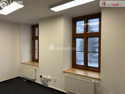 Аренда коммерческой недвижимости Vítkov, náměstí Jana Zajíce č. 7