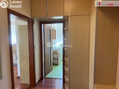 Sale apartment 1+KK Praha-Ďáblice, Hořínecká č. 23