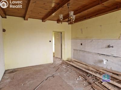 Prodej rodinného domu Erpužice č. 10