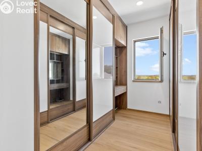Продаж сімейного будинку Vysoký Újezd, U Rybníčka 758 č. 37