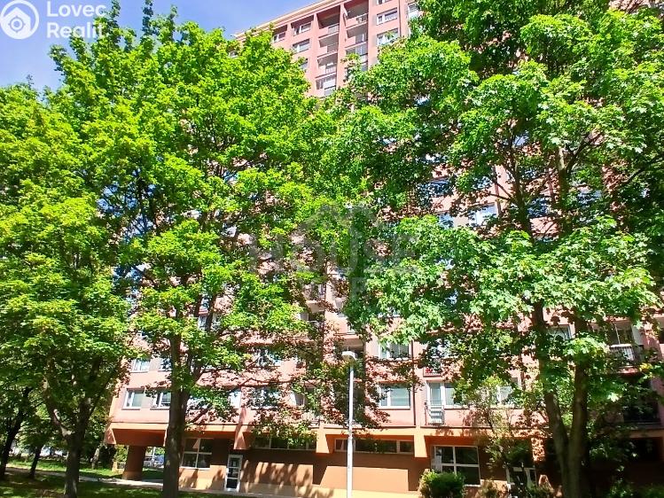 Продаж квартири 4+1 Praha, Rajmonova č. 1