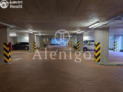 Sale garage Praha, Zakšínská č. 4