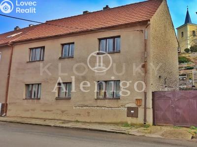 Prodej rodinného domu Klobuky, Nádražní č. 7