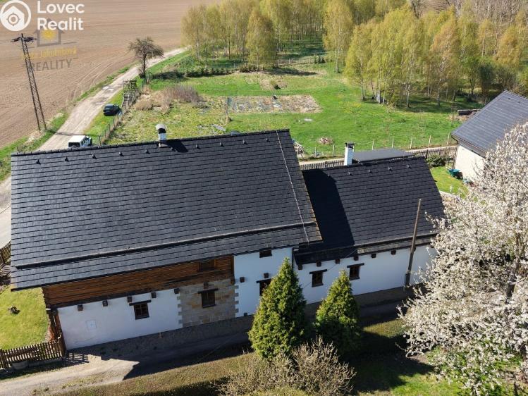 Продаж сімейного будинку Okna č. 4