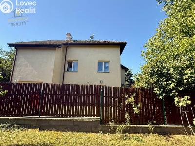 Продаж сімейного будинку Praha, Srpnová č. 2