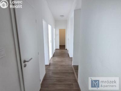 Sale apartment 3+1 Český Těšín, Zelená č. 10