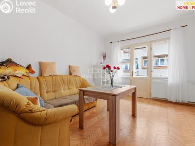 Prodej bytu 3+1 Říčany, Olivova č. 10