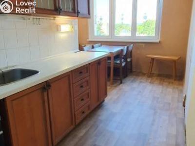 Rent apartment 2+1 Úšovice, Školní náměstí č. 6