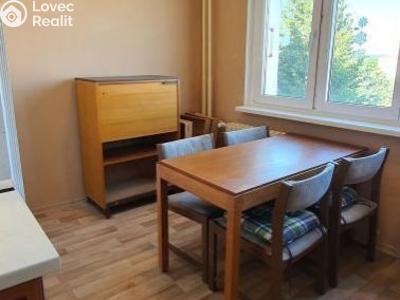 Rent apartment 2+1 Úšovice, Školní náměstí č. 7