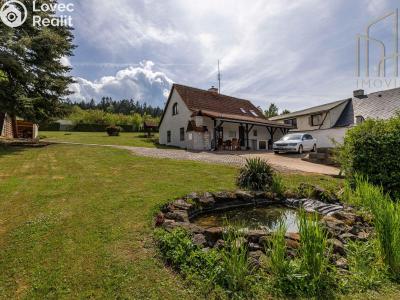 Sale hut Lubenec č. 40