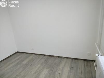 Prodej bytu 2+KK Hradec Králové, Veverkova č. 3