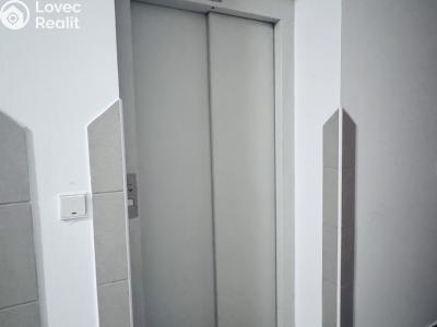 Prodej bytu 4+1 Pardubice, Sokolovská 2720 č. 17