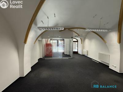 Rent office space Svitavy, náměstí Míru č. 4