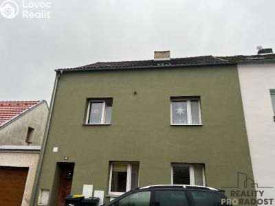 Продаж сімейного будинку Chabařovice, V Aleji č. 1