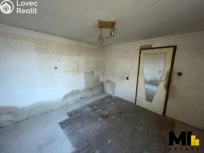 Продаж сімейного будинку Počenice-Tetětice č. 5