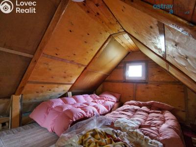 Sale hut Kyjovice č. 24
