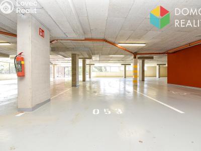 Pronájem garážového stání Beroun, Nepilova 2147 č. 1