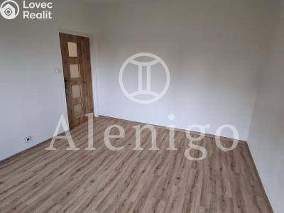 Sale apartment 2+1 Praha, Sněženková č. 4