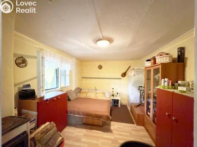 Sale hut Nižbor č. 14