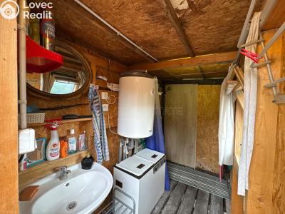Sale hut Nižbor č. 18