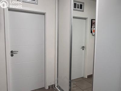 Prodej bytu 4+KK Praha, Hrusická č. 12