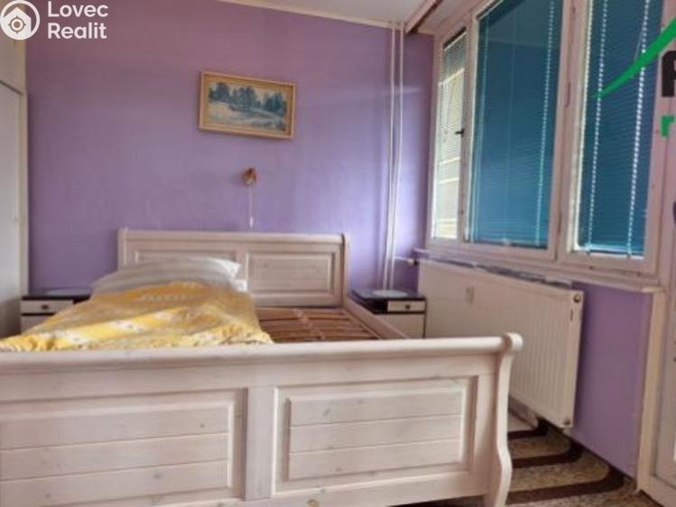 Оренда квартири 3+1 Tachov, Bělojarská č. 4