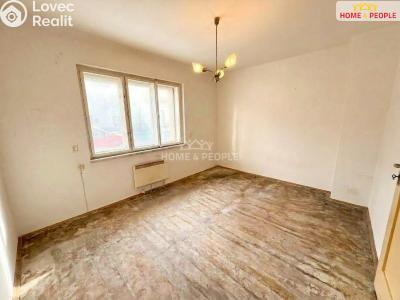 Prodej rodinného domu Praha-Nebušice, Nebušická č. 12