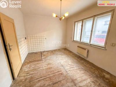 Prodej rodinného domu Praha-Nebušice, Nebušická č. 13