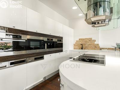 Rent apartment 3+KK Praha, Křížová č. 3