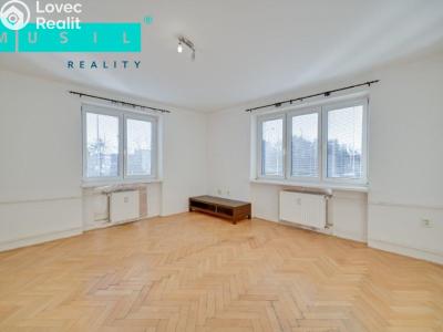 Prodej bytu 2+1 Olomouc, Ladova č. 2
