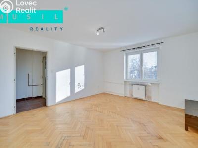 Prodej bytu 2+1 Olomouc, Ladova č. 7