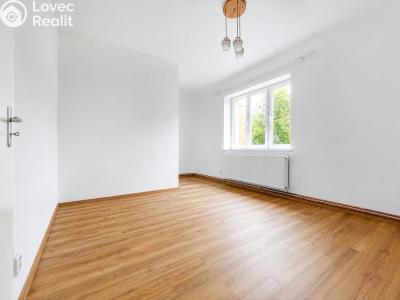 Rent apartment 3+1 Bělá pod Bezdězem, Husova 376 č. 5