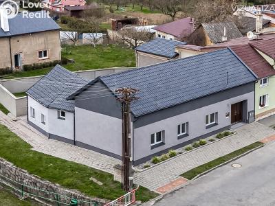 Prodej rodinného domu Krčmaň, Náves 15 č. 1