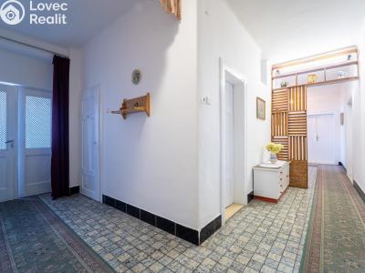 Prodej bytu 4+1 Zásmuky, Pražská 290 č. 8