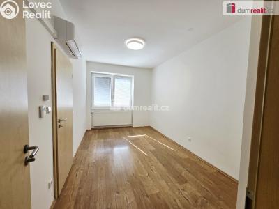 Оренда квартири 2+KK Praha 14, V chaloupkách č. 94