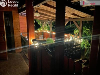 Sale hut Vítkov č. 17