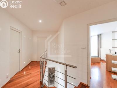 Rent apartment 2+KK Praha, Helmova č. 3