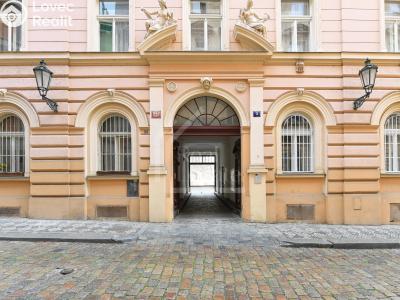 Rent apartment 2+KK Praha, Helmova č. 13