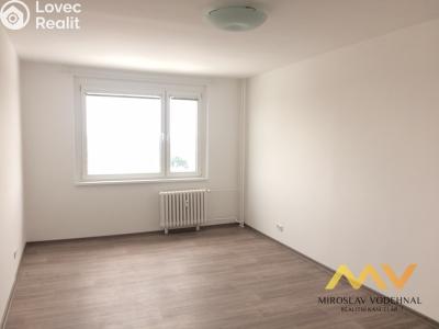 Pronájem bytu 1+KK Hradec Králové, třída Edvarda Beneše č. 3