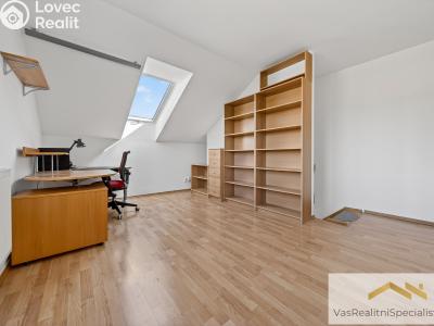 Продаж квартири 3+1 Praha, Vršní č. 7