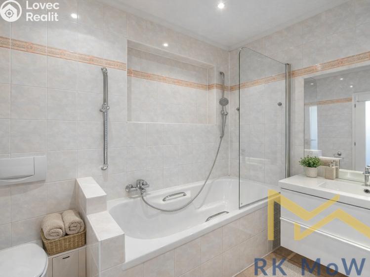 Rent apartment 4+KK Praha, náměstí Jiřího z Poděbrad č. 3