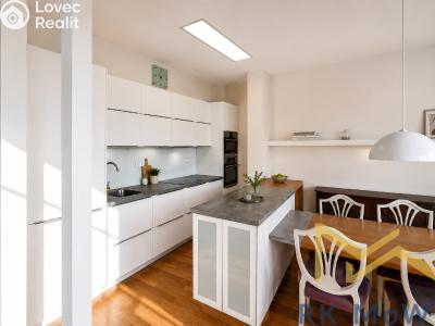 Rent apartment 4+KK Praha, náměstí Jiřího z Poděbrad č. 2