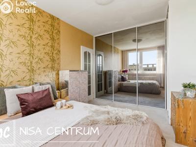 Sale apartment 3+1 Praha, Střekovská č. 5