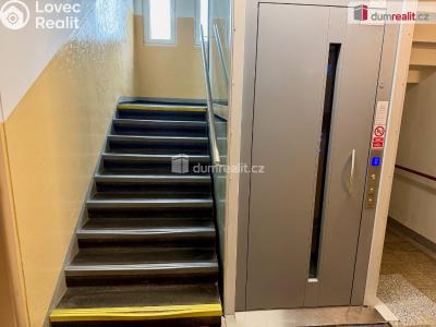 Rent apartment 2+1 Ostrov, Severní č. 6