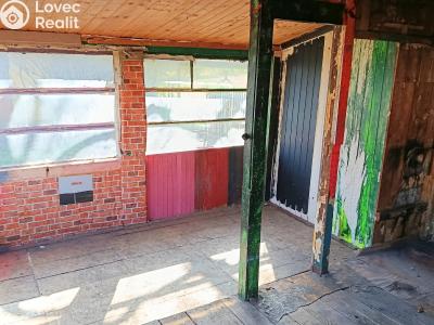 Prodej chaty Kostelec nad Labem, Na Pískách 60 č. 17